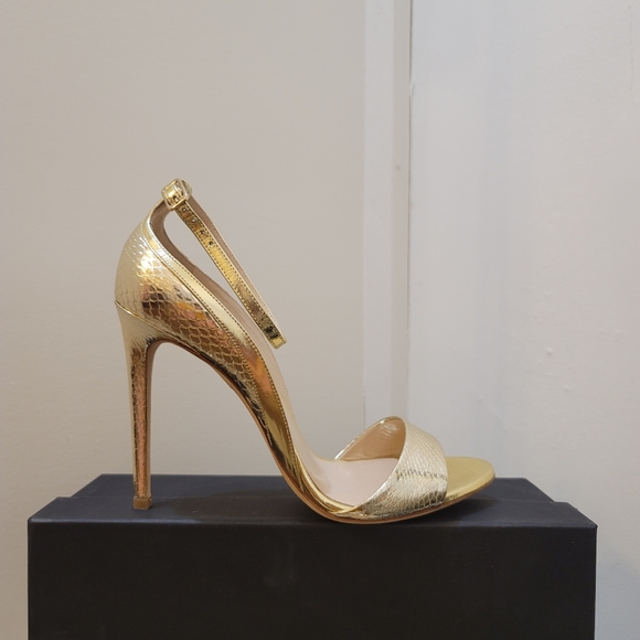 Alejandro and ingelmo gold strap high heel shoes - Picture 2 of 7